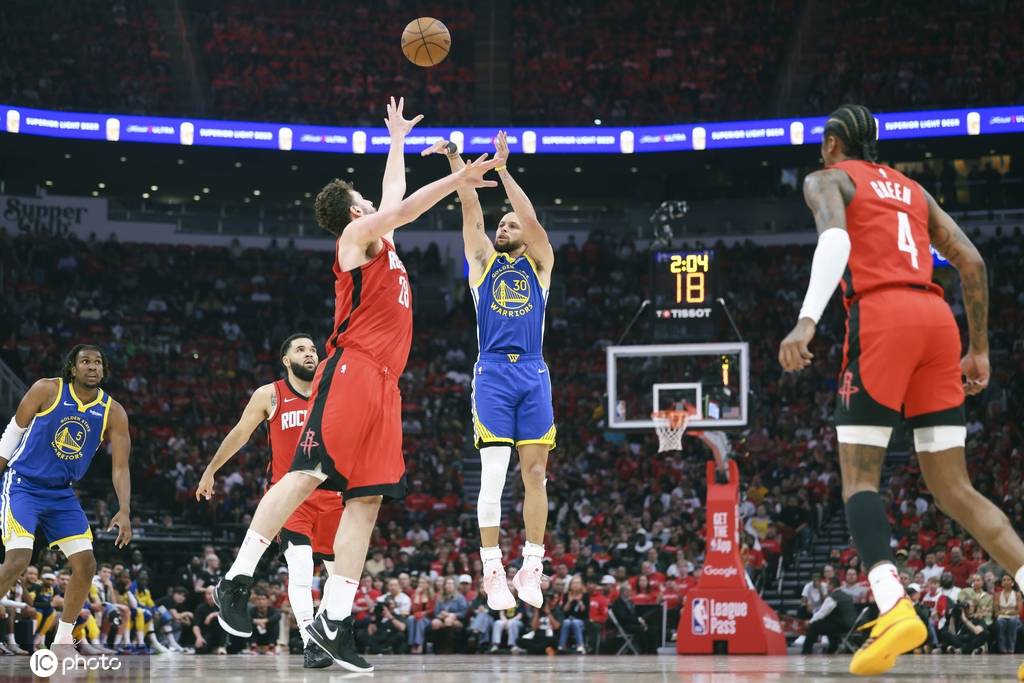 皇冠信用网怎么弄_巴特勒25+7+6库里31分 勇士击败火箭系列赛1-0