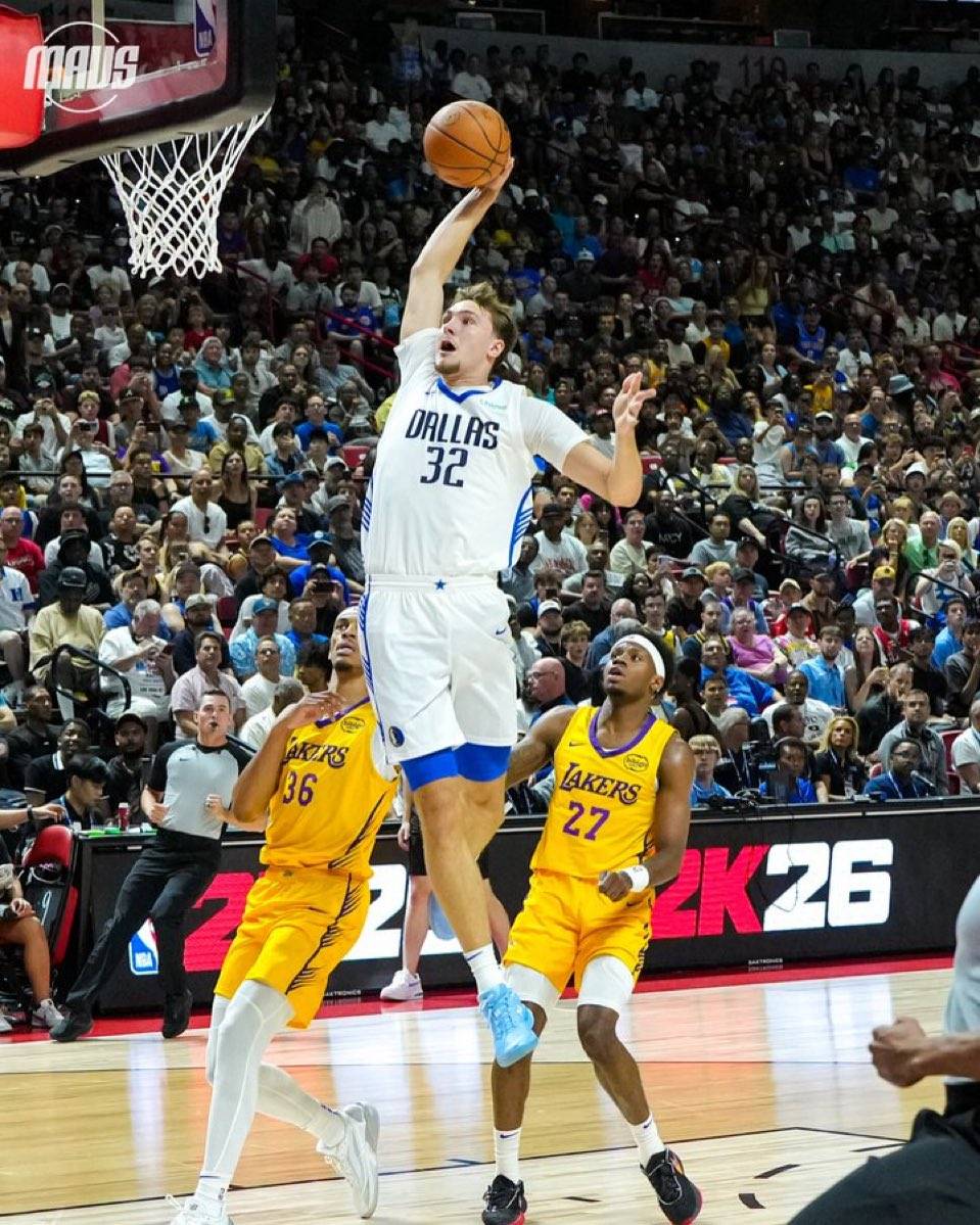 德国足球甲级联赛_弗拉格夏联首秀21中5 关键防守+突分锁定胜局