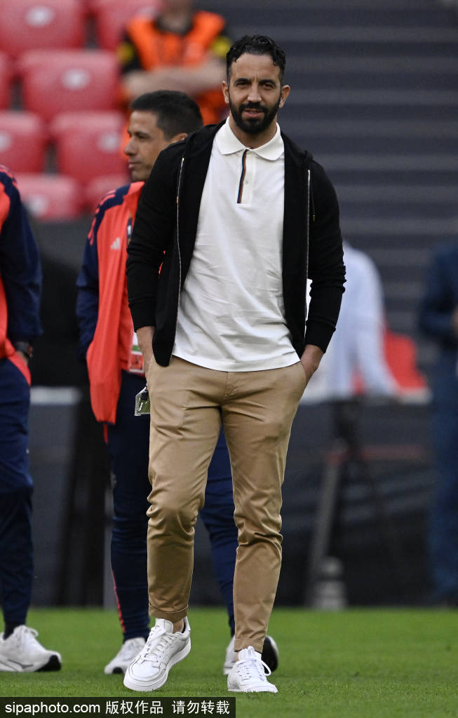 皇冠信用網注册开通_切尔西换人引发争议皇冠信用網注册开通，帕尔默愤怒离场，马雷斯卡被批胆小鬼