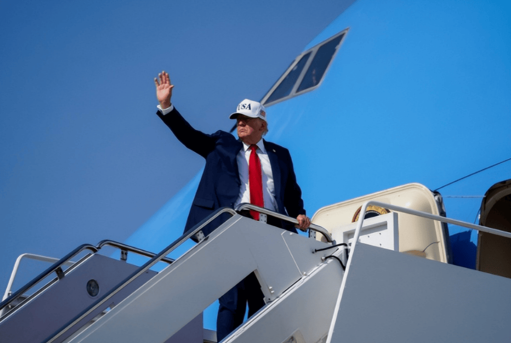 皇冠信用网_会晤很成功皇冠信用网，足足谈了100分钟，在中方临行之际，特朗普一路陪同