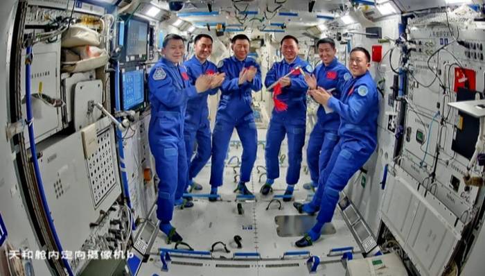 伯明翰 vs 米尔浜尔_疑似遭空间微小碎片撞击伯明翰 vs 米尔浜尔，神舟二十号返回任务将推迟进行