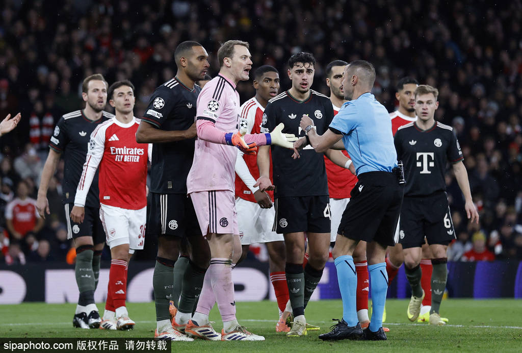 皇冠球盘app_欧冠-诺伊尔失误送空门 阿森纳3-1拜仁5战全胜登顶