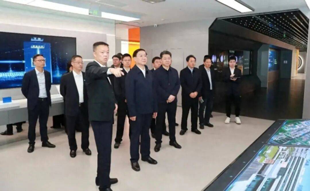 皇冠信用網代理注册_成都市长王凤朝落马幕后：关系紧密的温州商人先期被带走