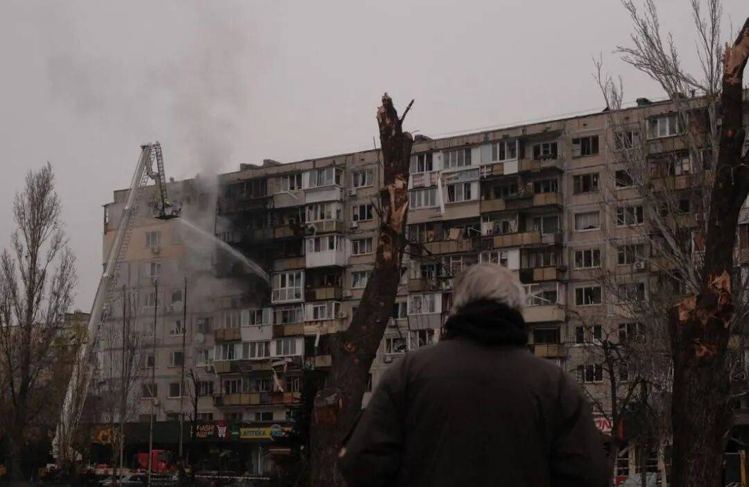 皇冠信用登123出租_俄乌皇冠信用登123出租，突发！泽连斯基：俄发射约36枚导弹近600架无人机，致乌3人死亡