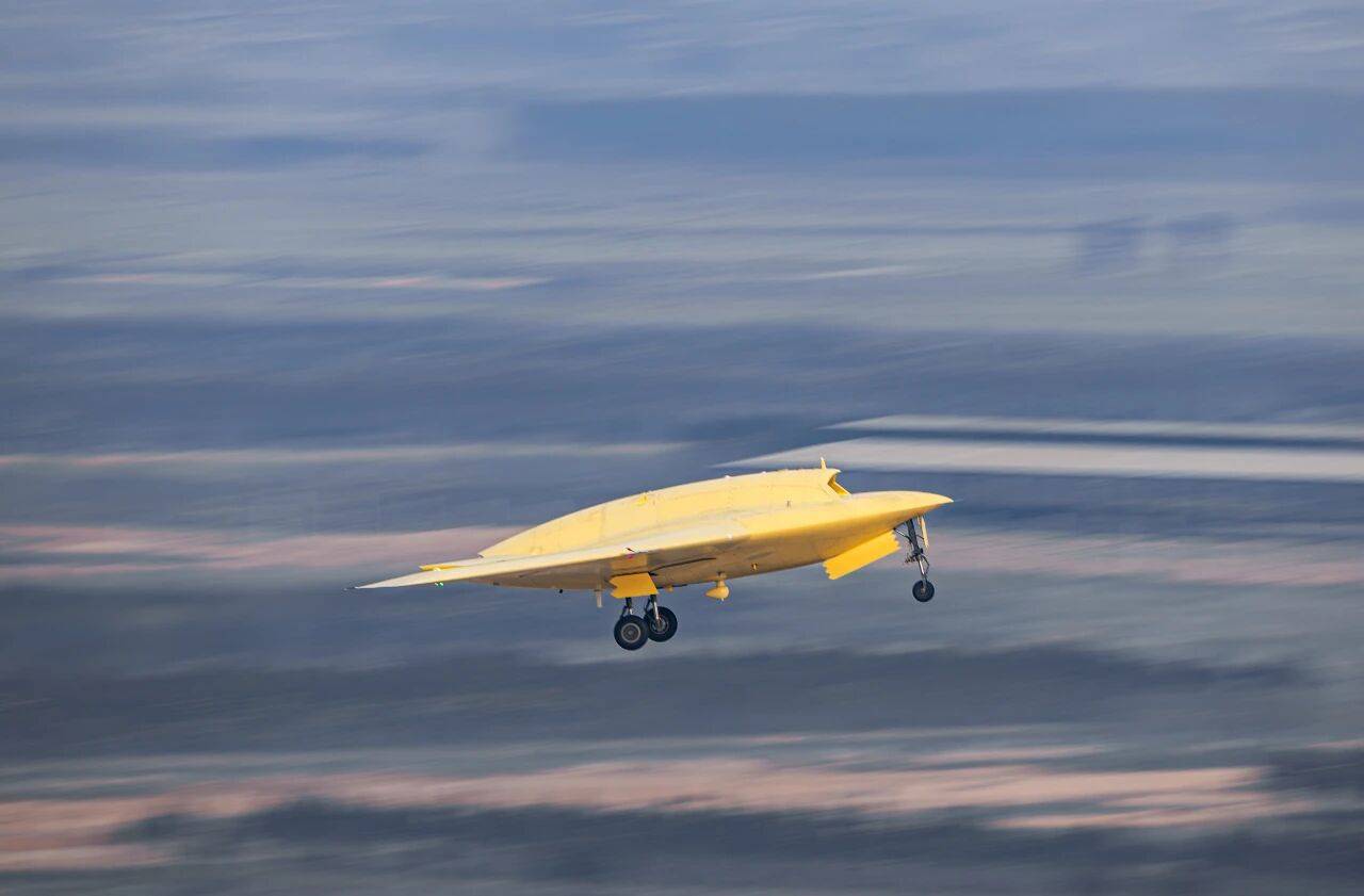 皇冠信用网登3代理申请_重大突破皇冠信用网登3代理申请！彩虹-7高空高速隐身无人机成功首飞