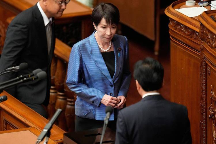 皇冠皇冠信用平台_美日丧失第二岛链制空权皇冠皇冠信用平台，日本内阁要和高市切割？日本预测，高市怕挺不过明年