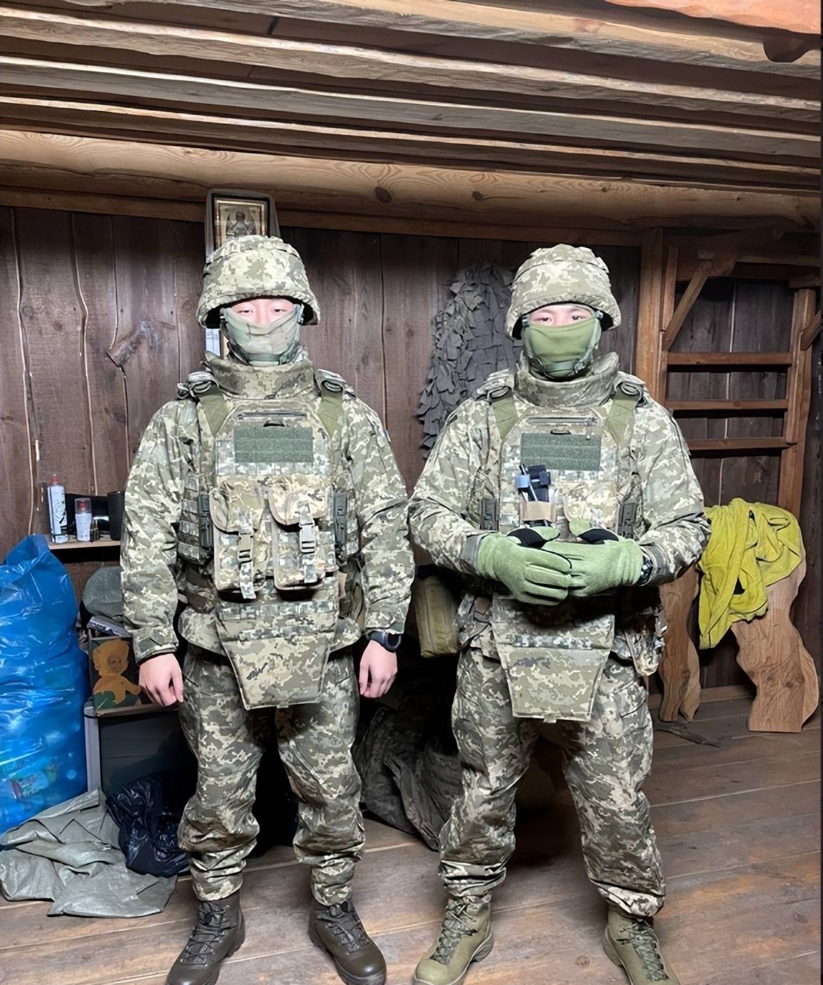 皇冠登一登二登三区别_俄军炸死六条大鱼!炸死俄叛军总司令皇冠登一登二登三区别,炸死两名中国香港籍雇佣兵