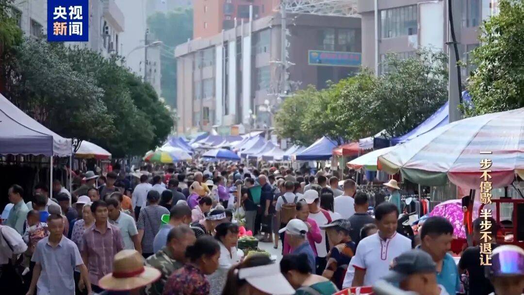 皇冠体育正网
_人社局工作人员发现系统漏洞皇冠体育正网
,拉所长下水骗养老金,两人退休后惶惶不可终日,最终获刑